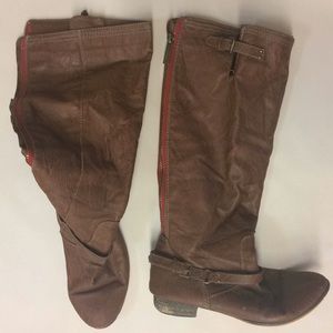 Very Cute Brown Boots w Red Zipper Back Size 11